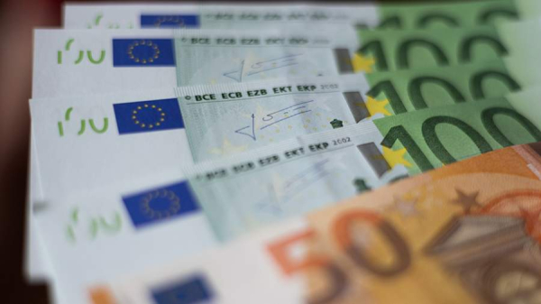 ЕК и Киев подписали меморандум для выделения кредита на €90 млрд
ЕК и Киев подписали меморандум для выделения кредита на €90 млрд